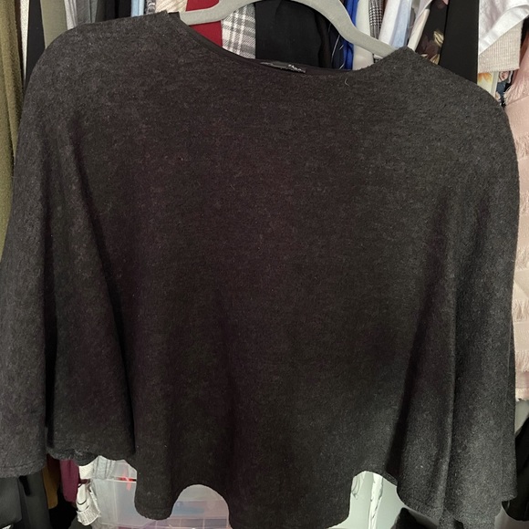 ZARA PONCHO SWEATER - Picture 2 of 4